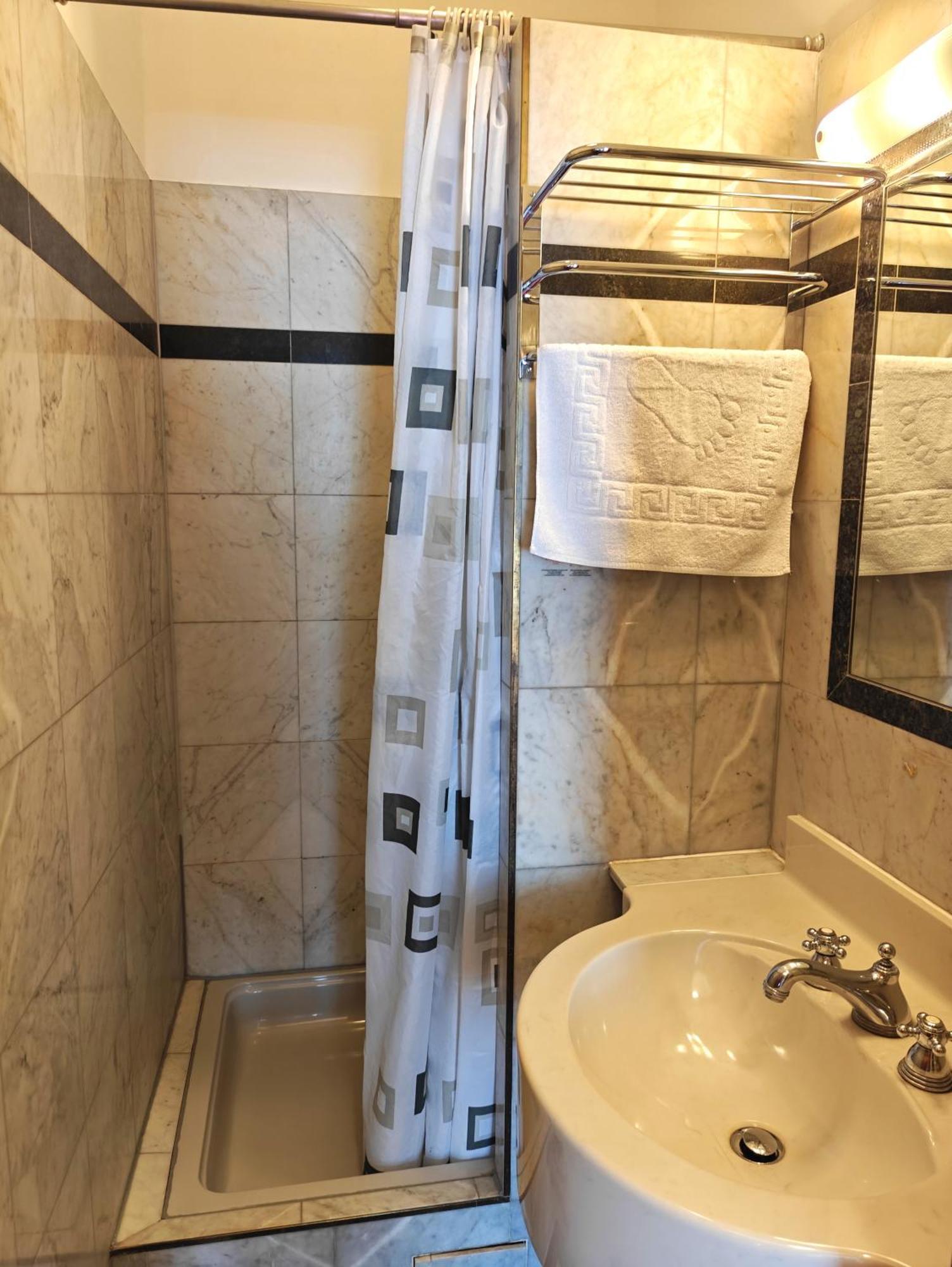 Hotel Viktoria וינה חדר תמונה